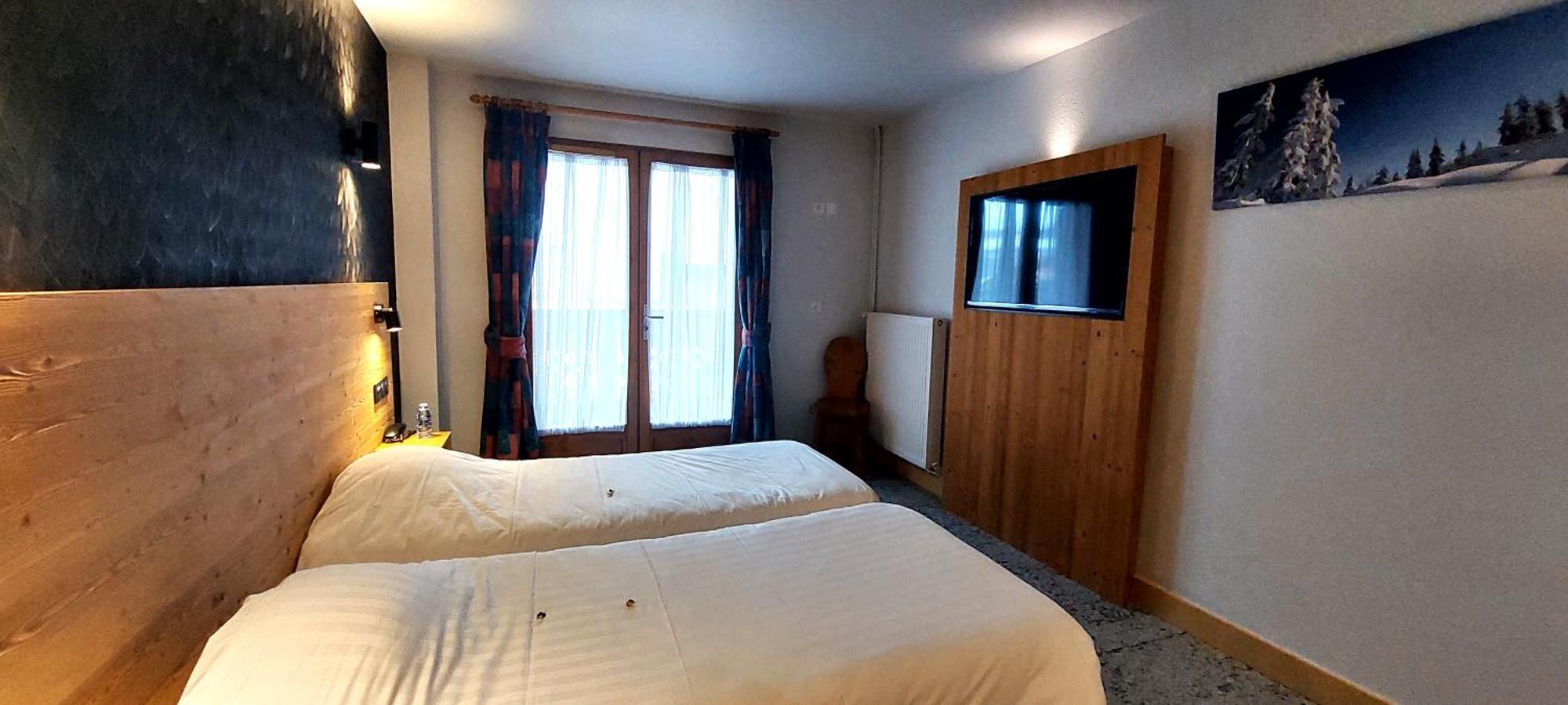 Hotel Les Bruyeres Alpe d'Huez Kültér fotó